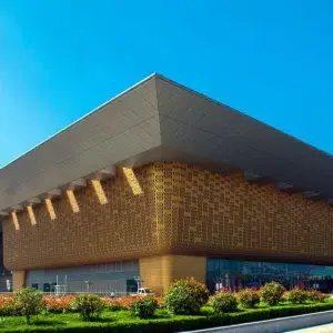 Perpaduan ACP untuk Fasad Dua Lantai